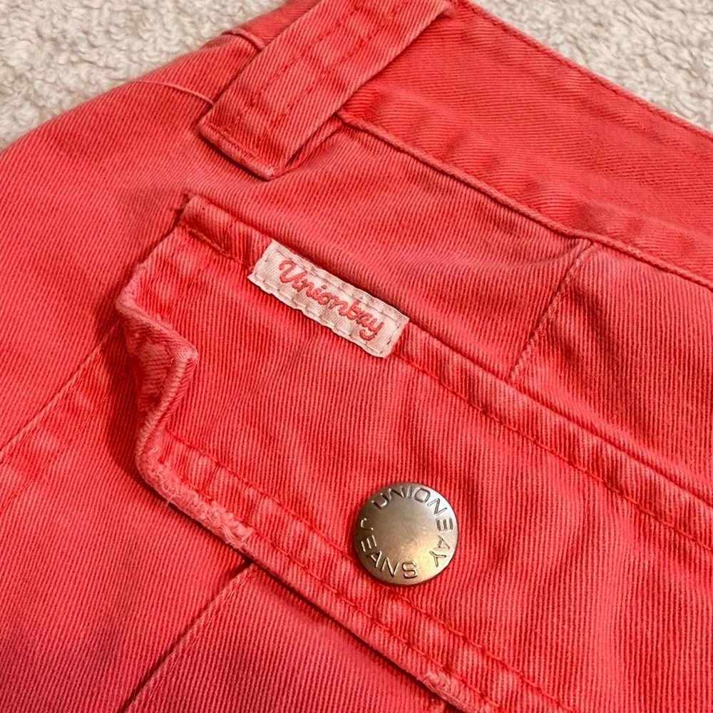 Vintage Coral Shorts - Picture 4 of 7